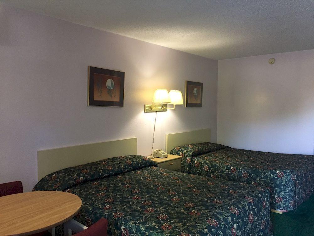 Enterprise Motel *